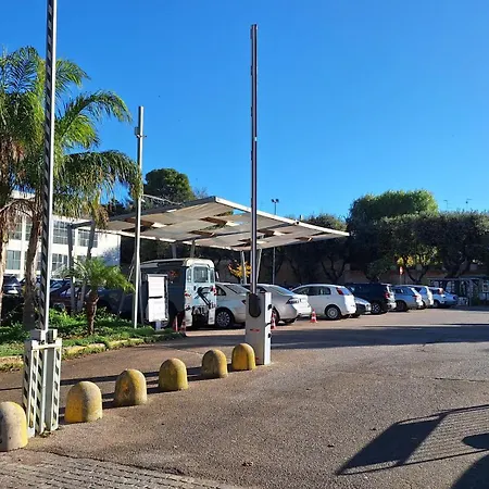 Ventura - Con Giardino A Due Passi Dal Centro Hébergement de vacances *